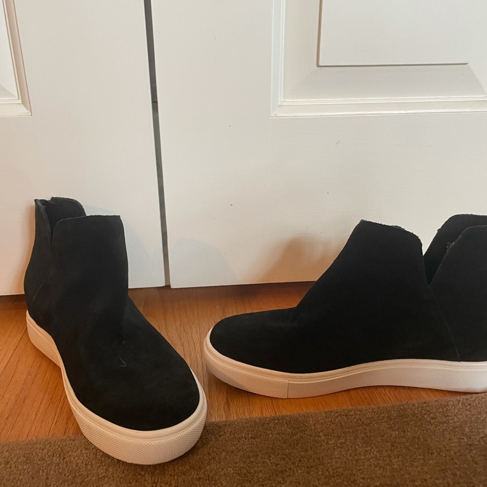 Black Steve Madden Booties